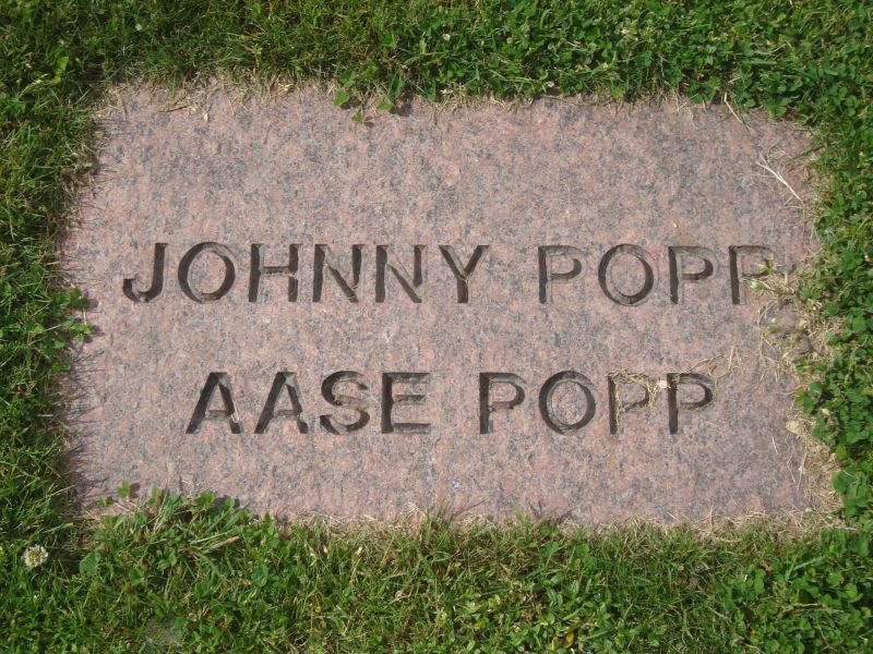 Johnny Popp.JPG